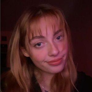 Meet your Posher, Madeline